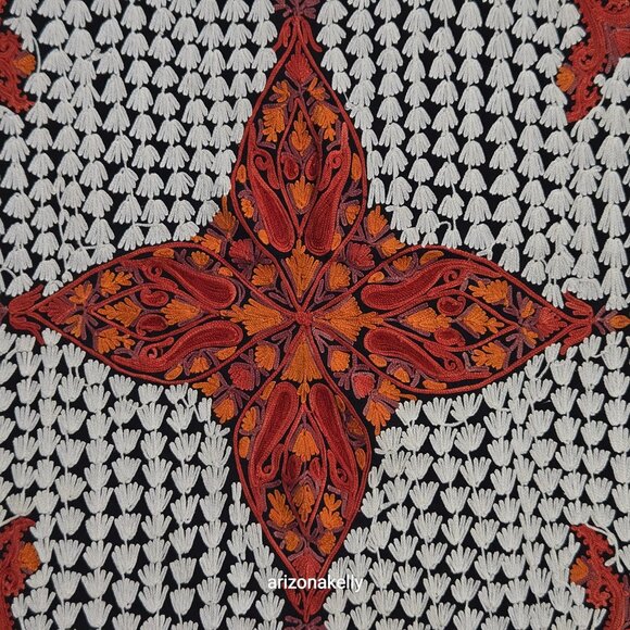 NWOT Wool Scarf With Chain Stitch Embroidery Fall Autumn Colors Kashmir Scarves - Picture 6 of 16